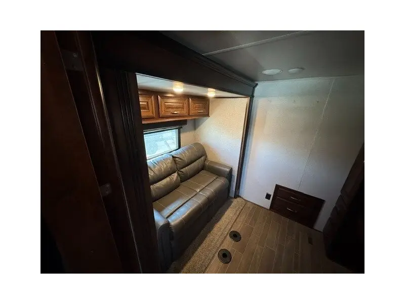 2020 Jayco Pinnacle 37MDQS
