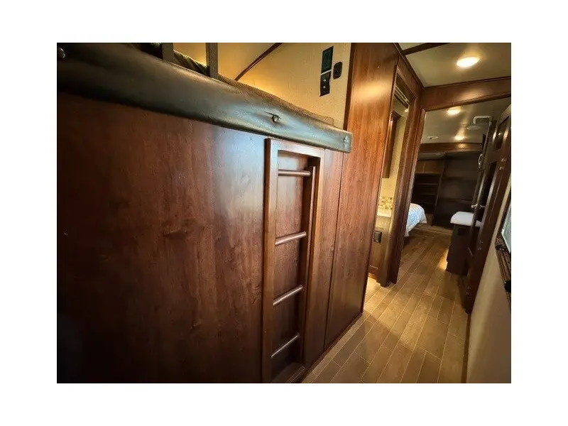 2020 Jayco Pinnacle 37MDQS