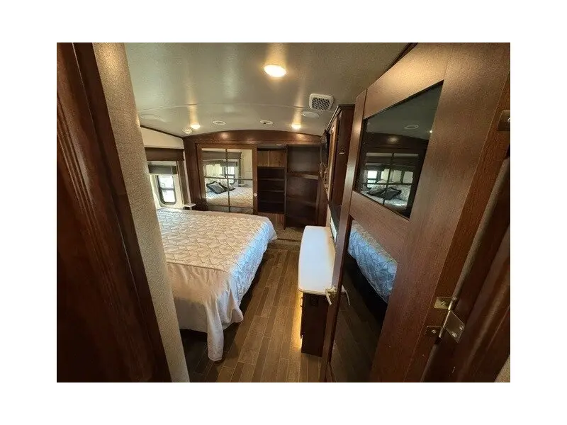 2020 Jayco Pinnacle 37MDQS