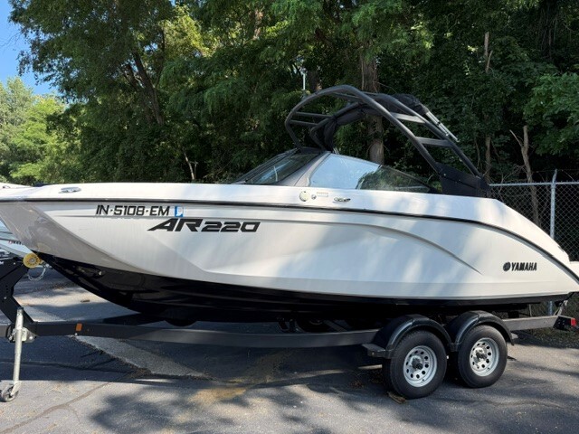 2023 Yamaha Boats AR220 in michigan city IN