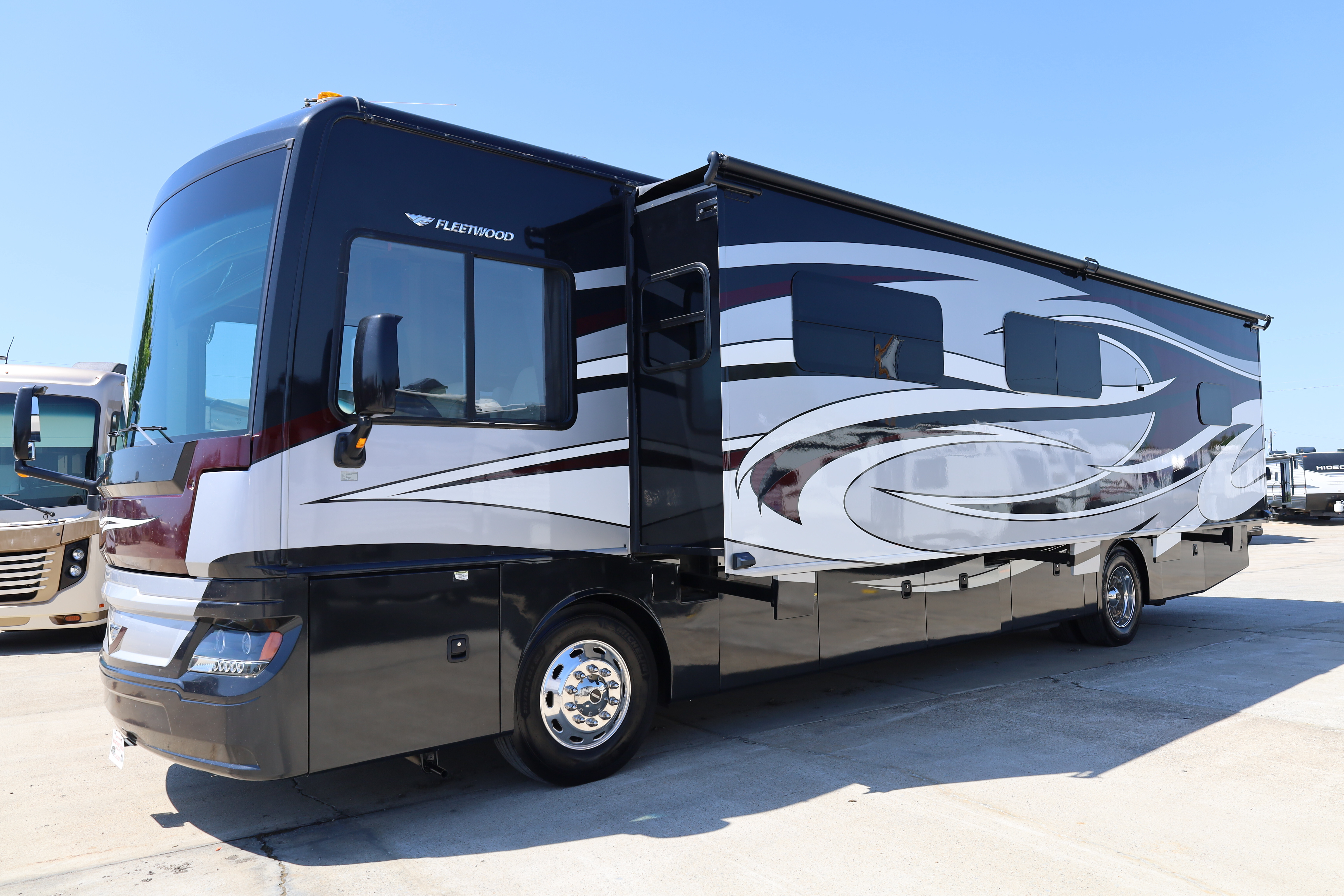 2017 Fleetwood Pace Arrow® LXE 38K in royse city TX