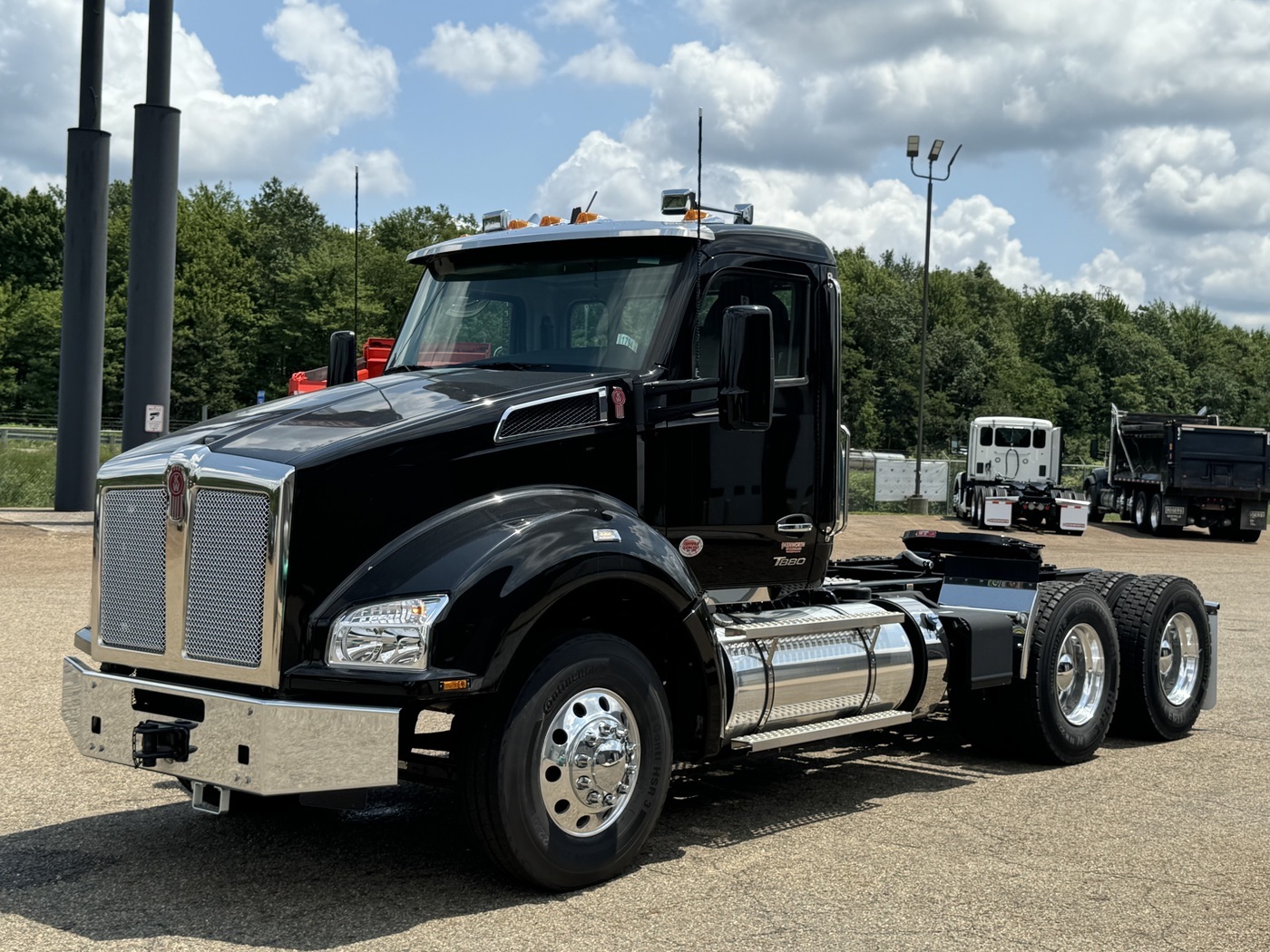 2025 Kenworth T880 in Canton, OH