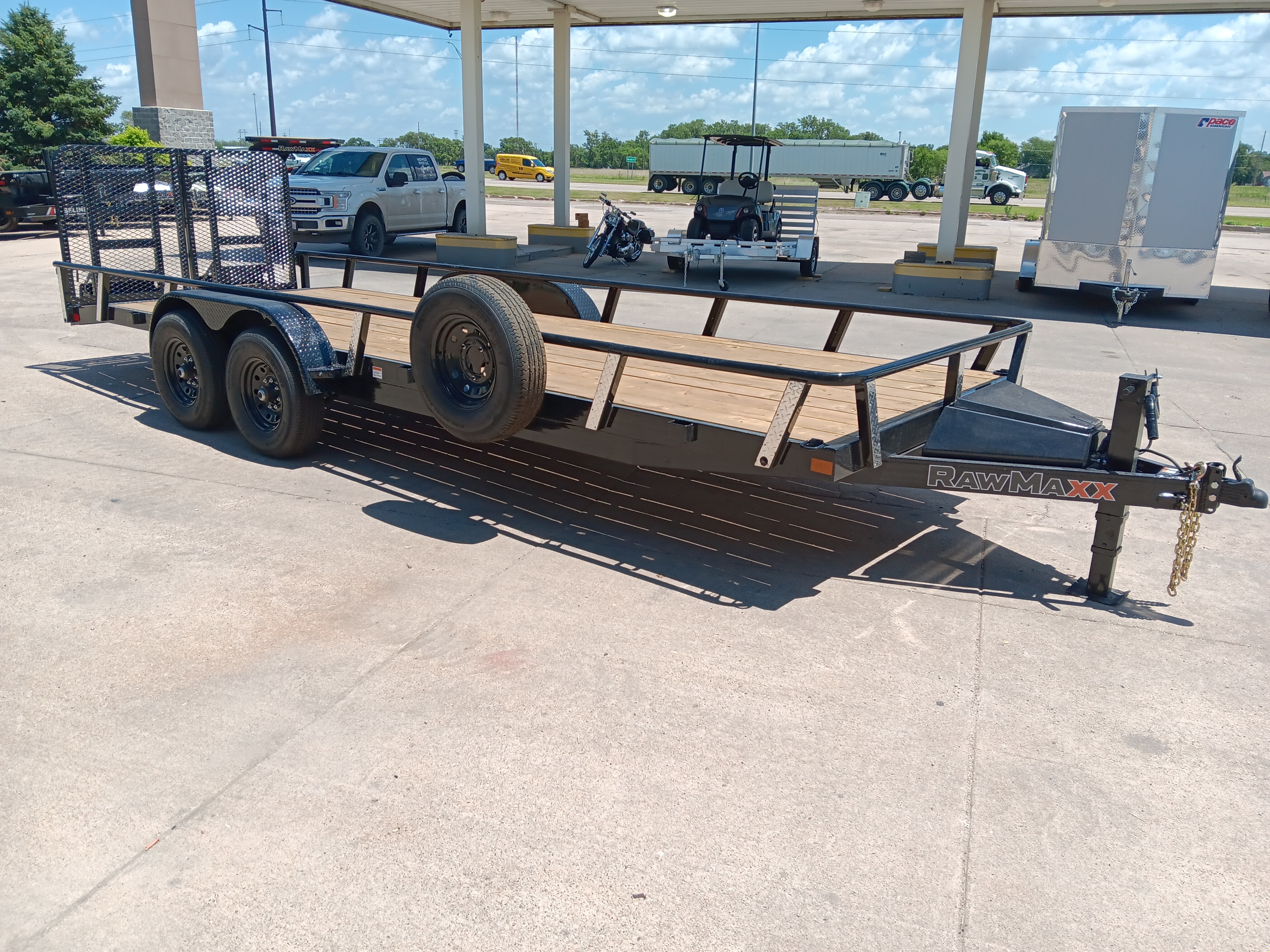2027 RawMaxx 22' UTX Flatbed in Kearney, NE