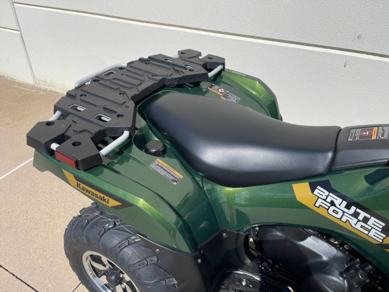 A photo of this 2026 Kawasaki Brute Force® 750 SE EPS
