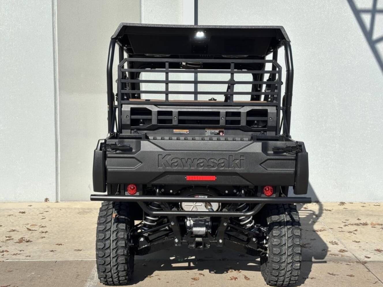 A photo of this 2026 Kawasaki Mule PRO-FXT 1000 Platinum Ranch Edition