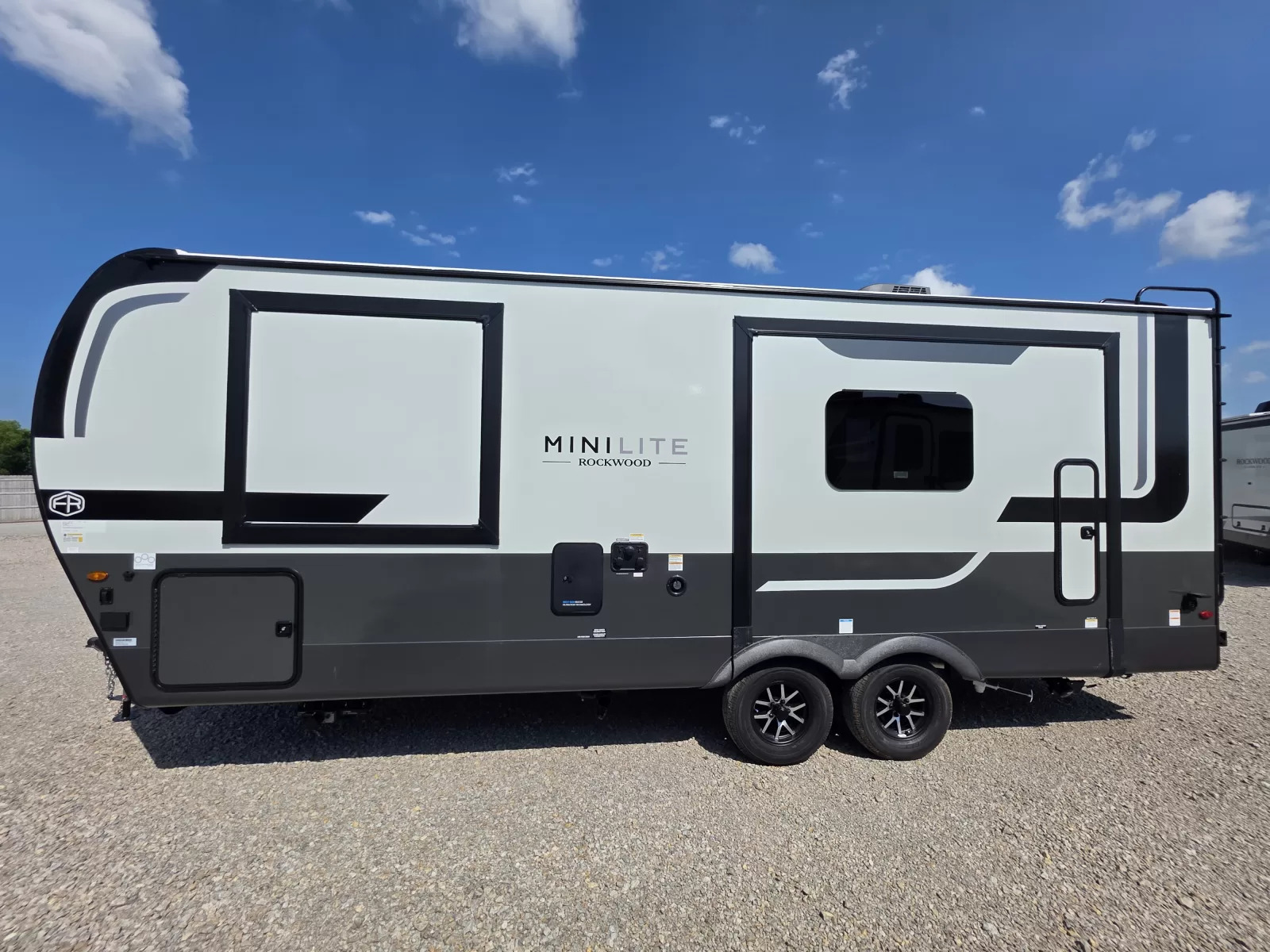 2027 Rockwood Mini Lite 2515S in