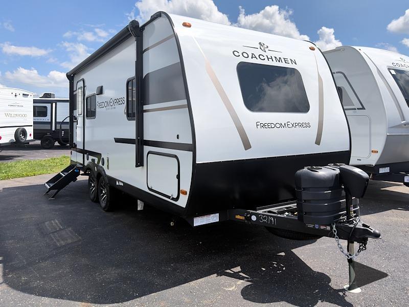 2027 Coachmen Rv Freedom Express Select 19SE in anderson IN