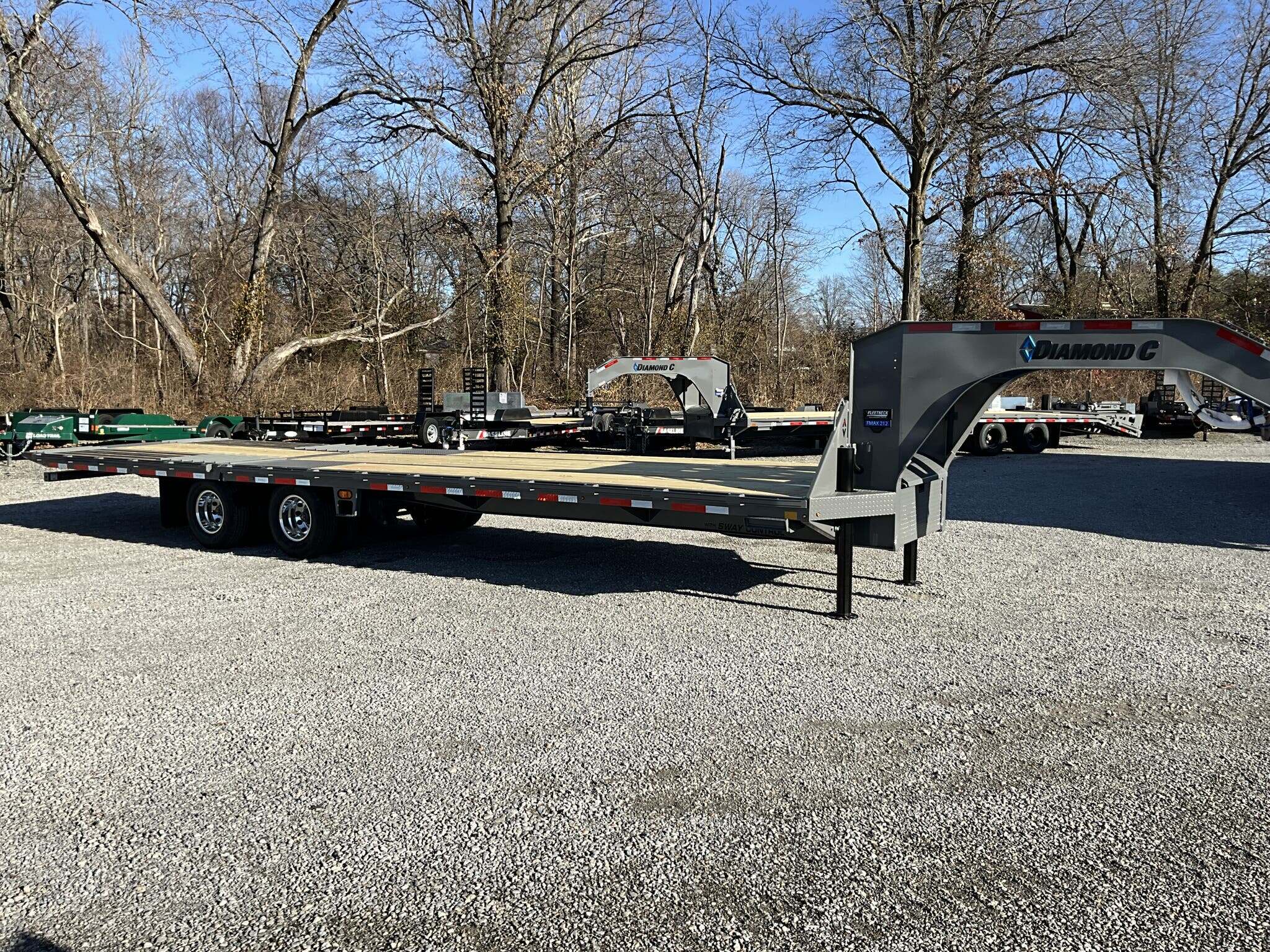 2027 Diamond C FMAX FMAX212HDT-L35X102 in Mount Vernon, IL