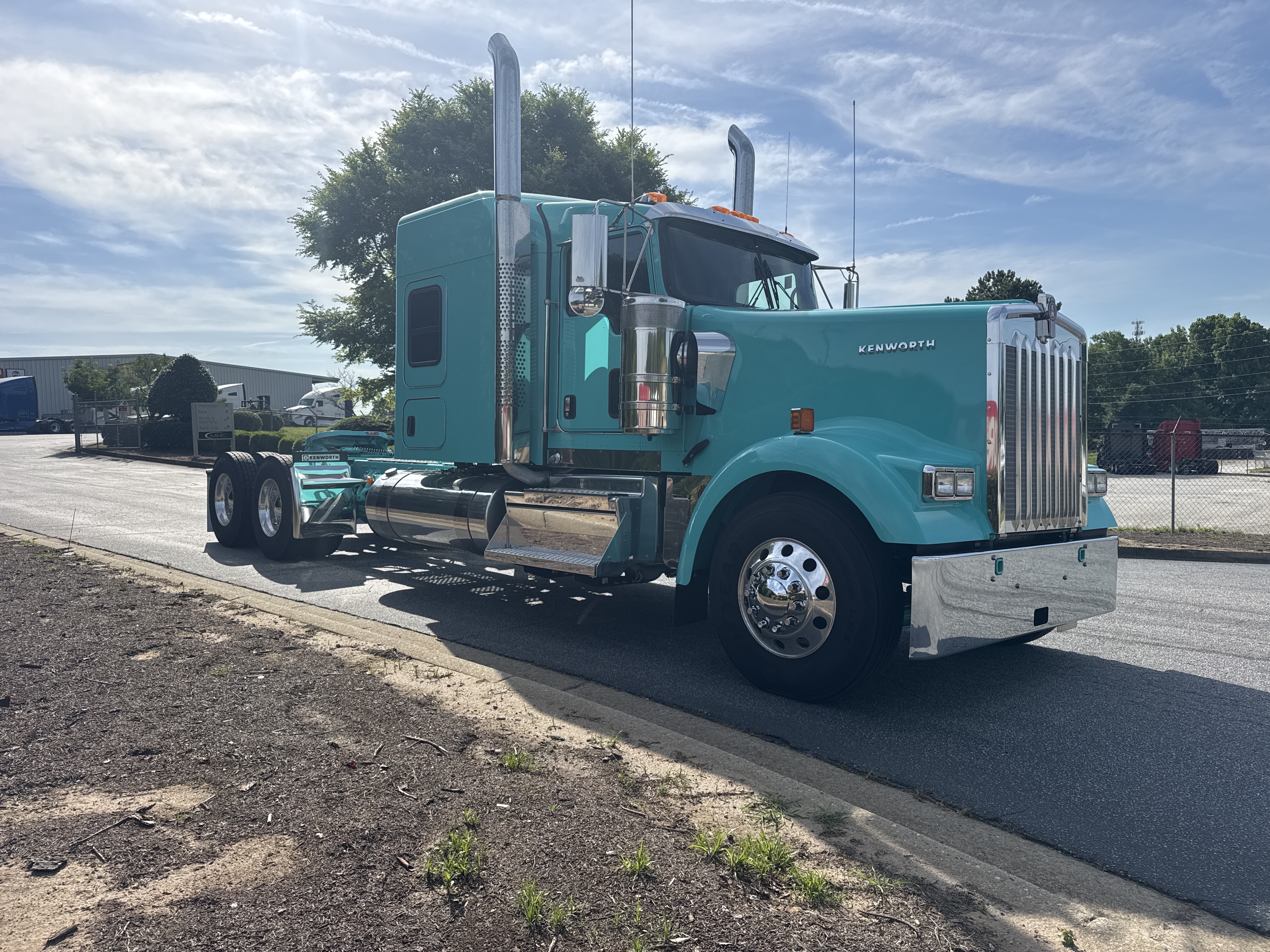 2027 KENWORTH W900L in Mableton, GA