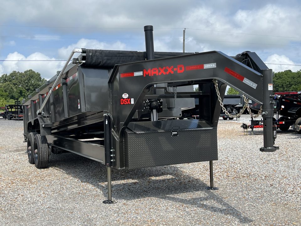 2027 MAXX-D DSX8320G in Dexter, KY