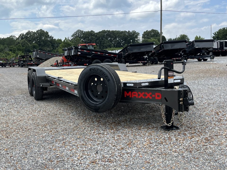 2027 MAXX-D EHX8322 in Dexter, KY