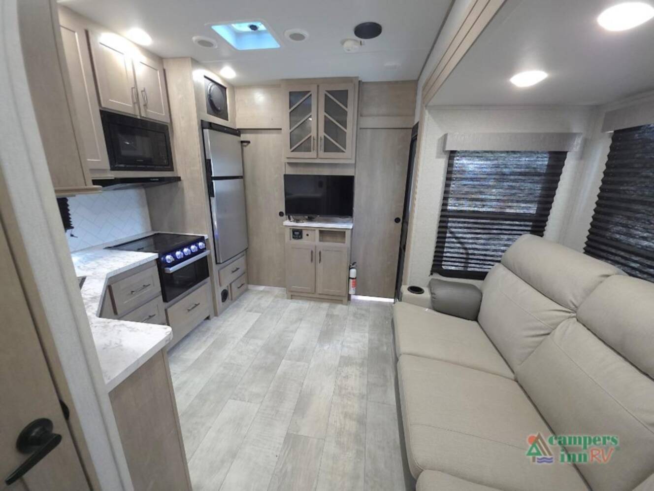 A photo of this 2023 Grand Design Momentum 31G