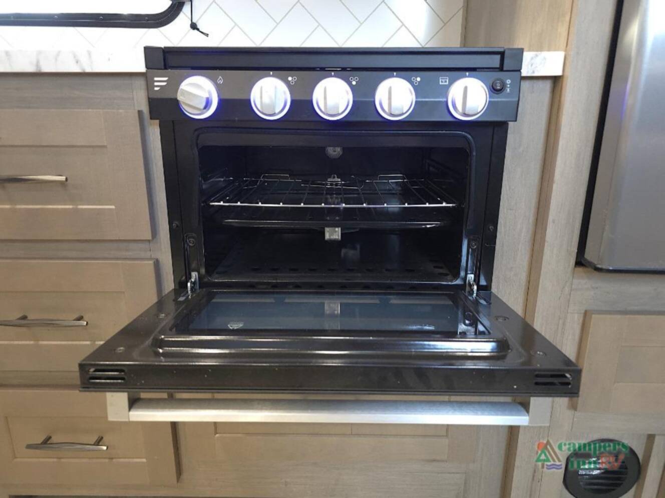 A photo of this 2023 Grand Design Momentum 31G