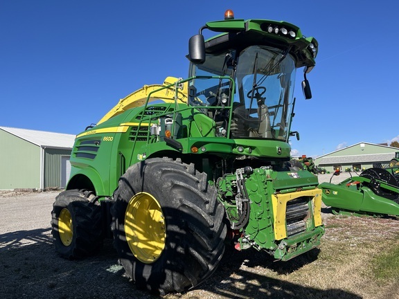 2016 John Deere 8600 in Wooster, OH