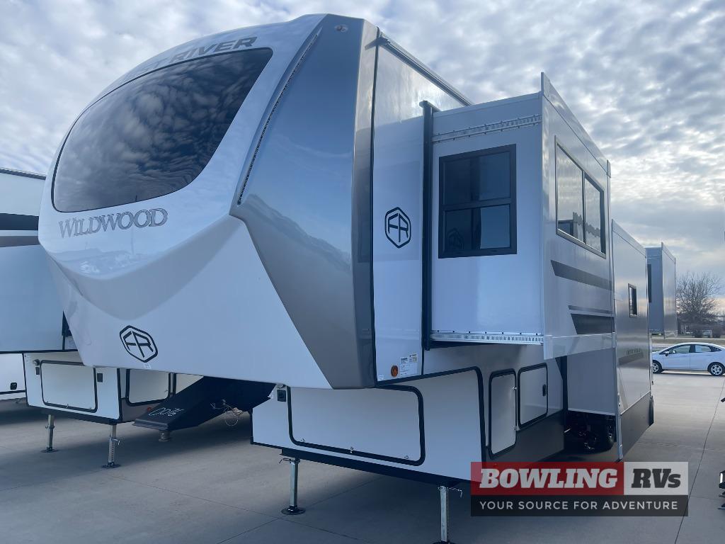 2027 Forest River Rv Wildwood Heritage Glen Elite Series 36FL in ottumwa IA