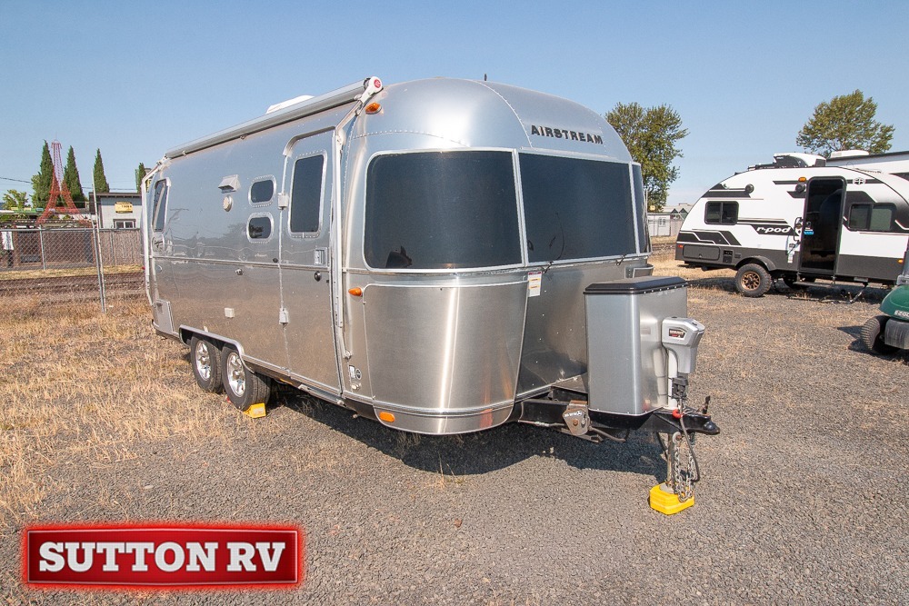 2017 Airstream Flying Cloud 23D in eugene OR
