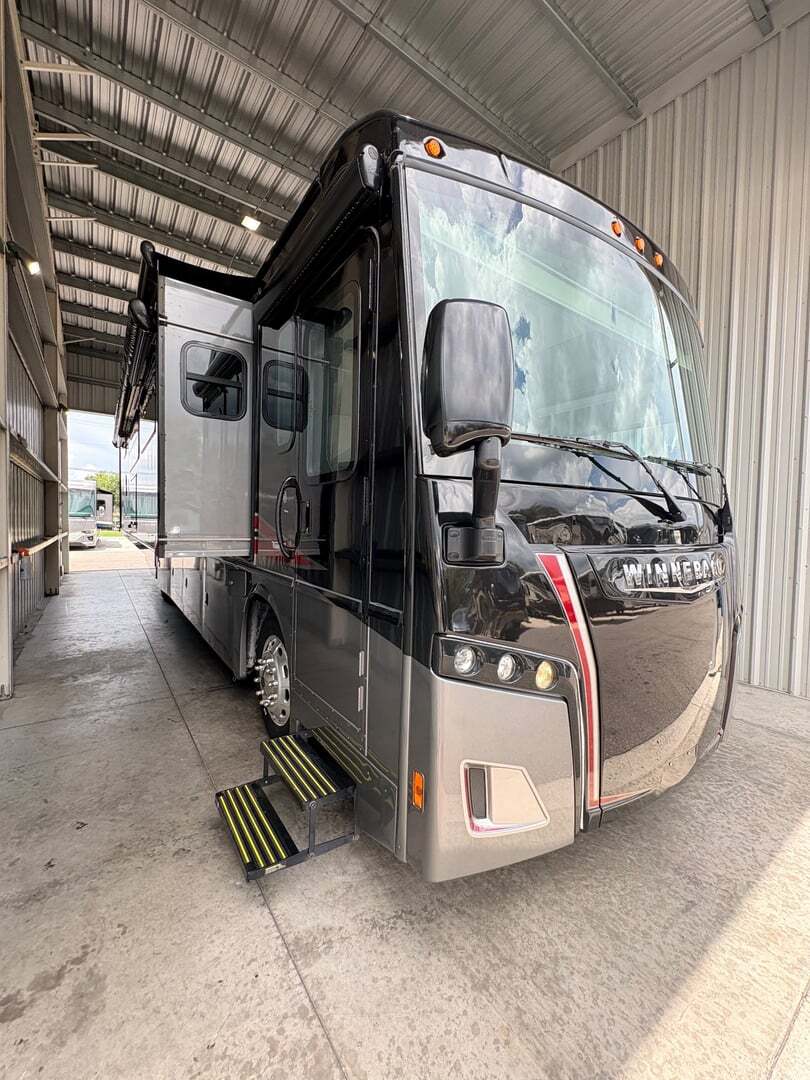 2023 Winnebago Forza 38W in seffner FL
