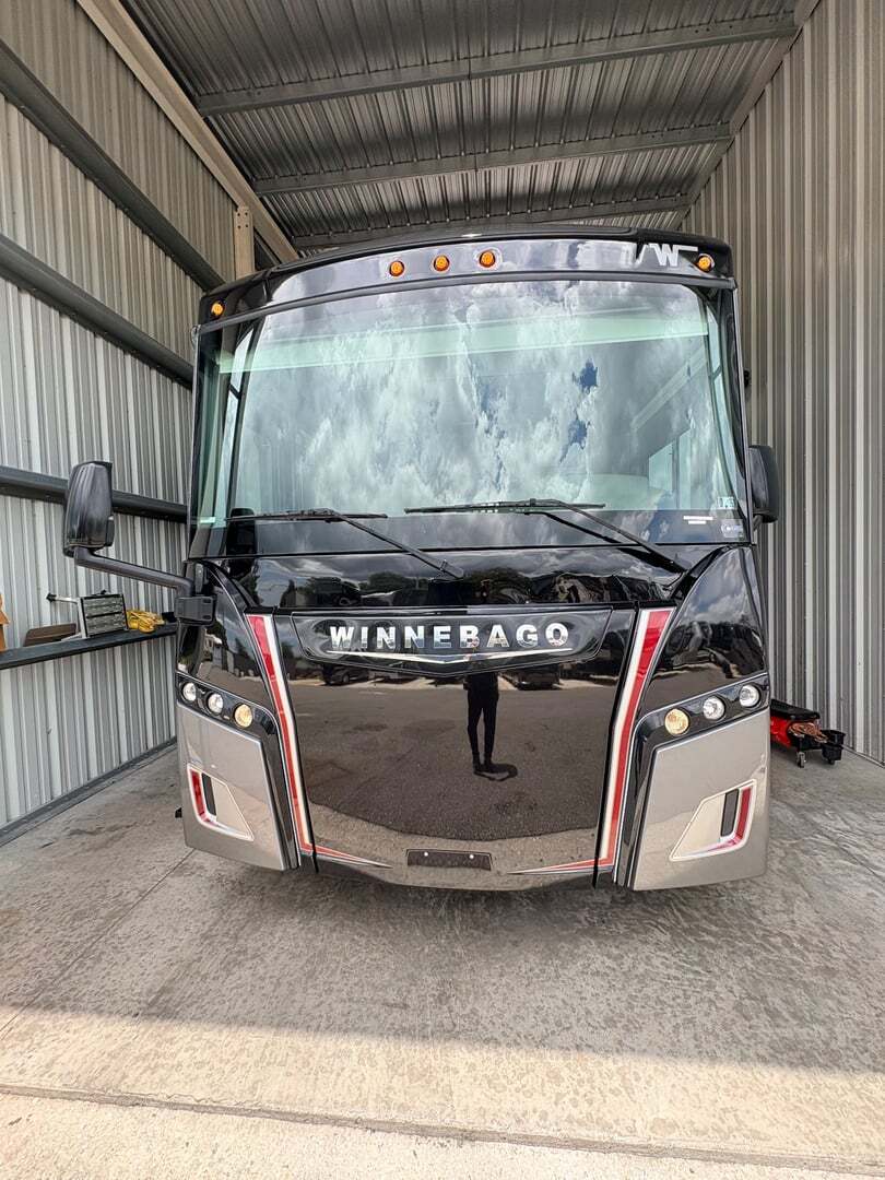 2023 Winnebago Forza 38W in seffner FL