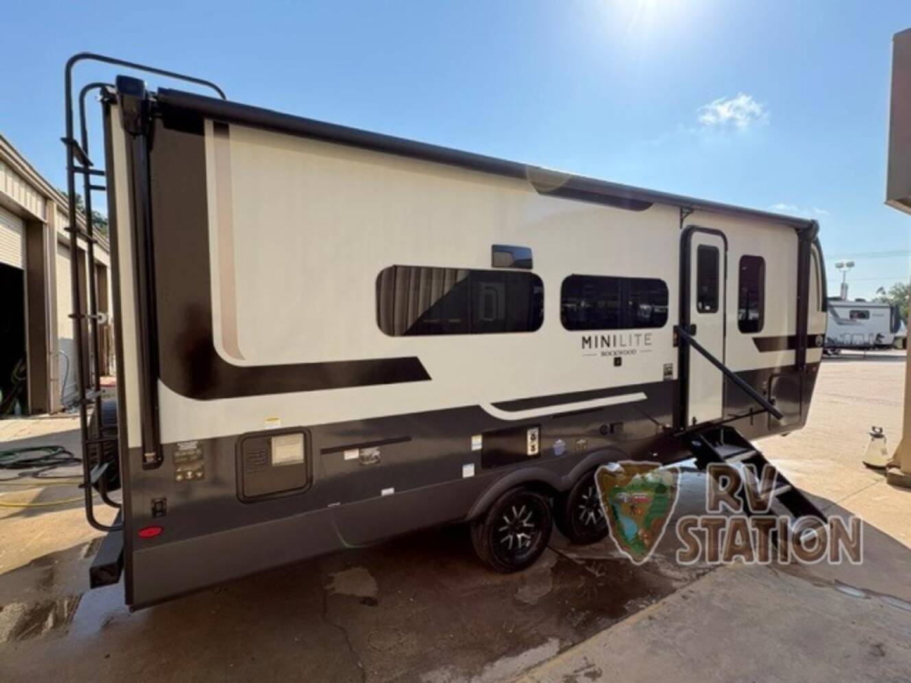 A photo of this 2027 Forest River Rv Rockwood Mini Lite 2524FBT