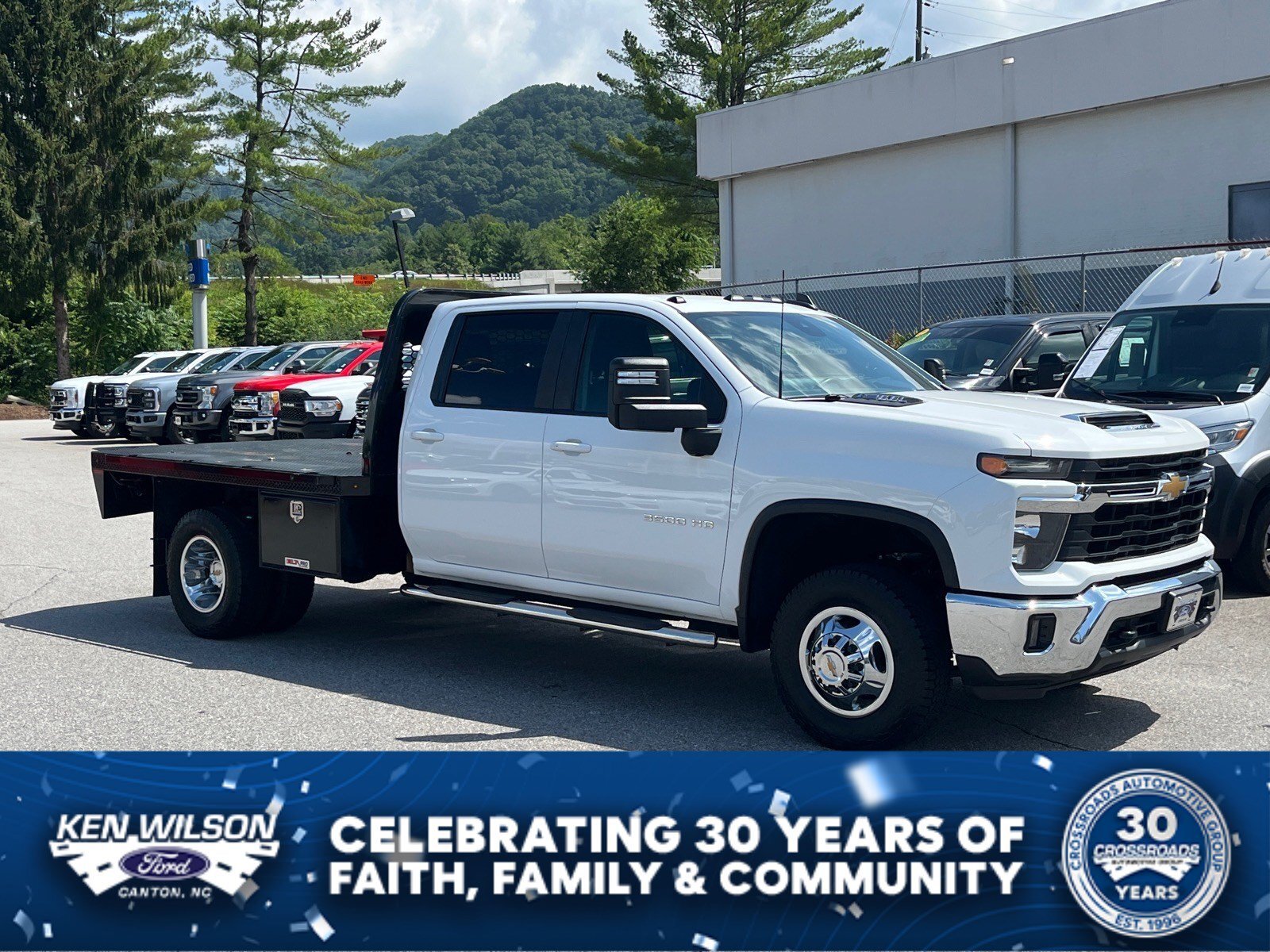 2024 CHEVROLET Silverado 3500HD CC in Canton, NC