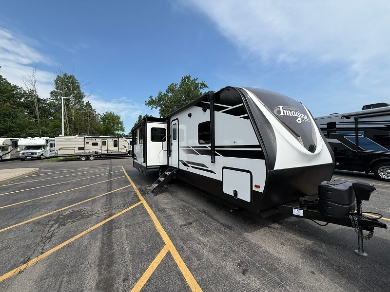 2021 Grand Design Imagine 2970RL in north tonawanda NY