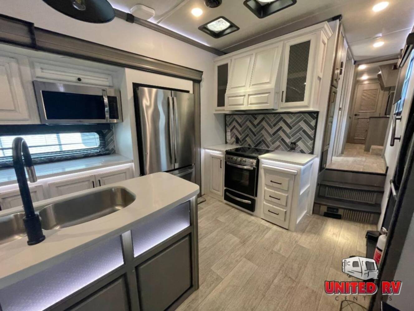 A photo of this 2022 Keystone Rv Montana Legacy 3231CK