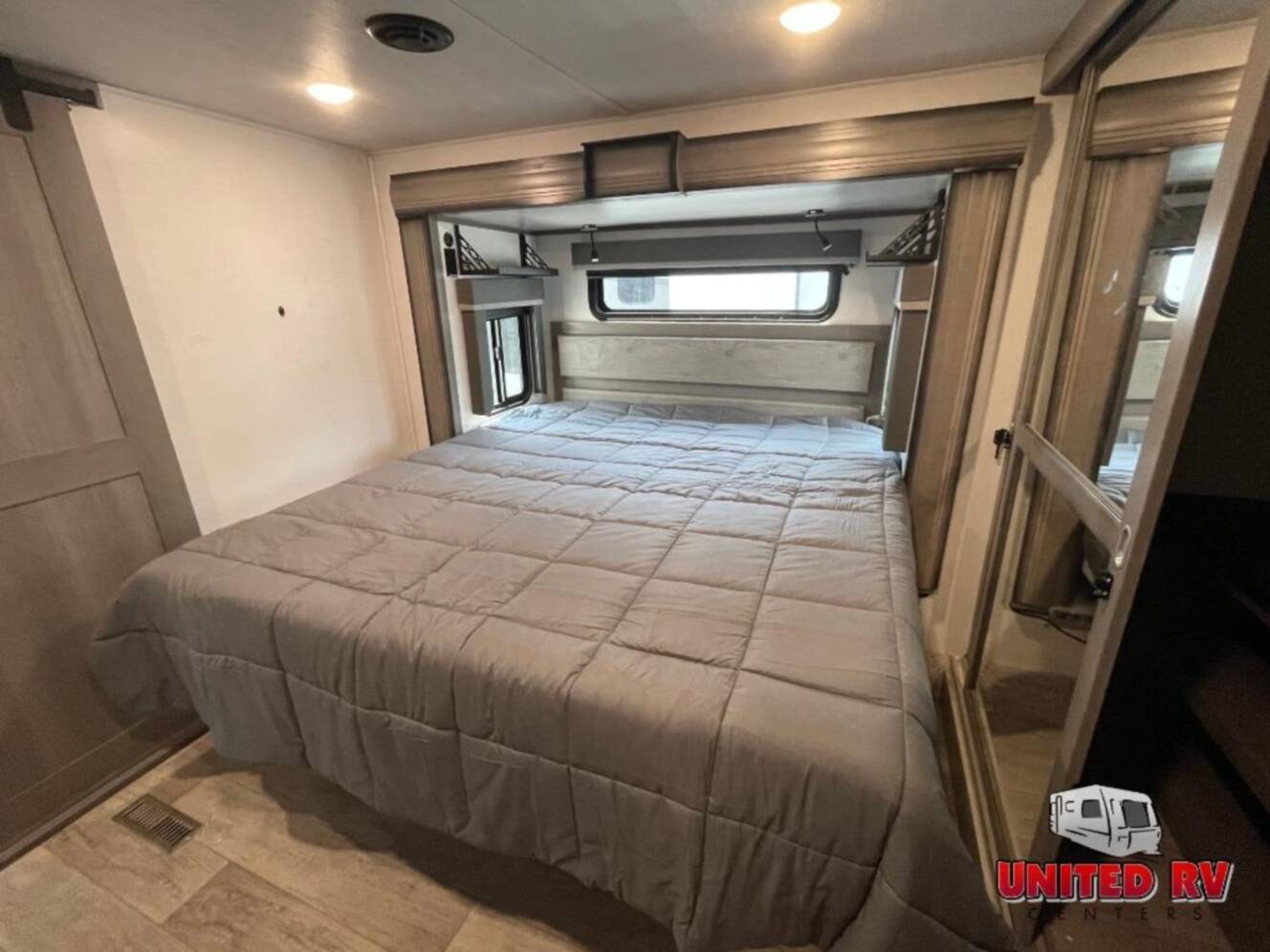 A photo of this 2022 Keystone Rv Montana Legacy 3231CK