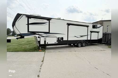 2023 Keystone Montana High Country 381TB in chesterfield MI