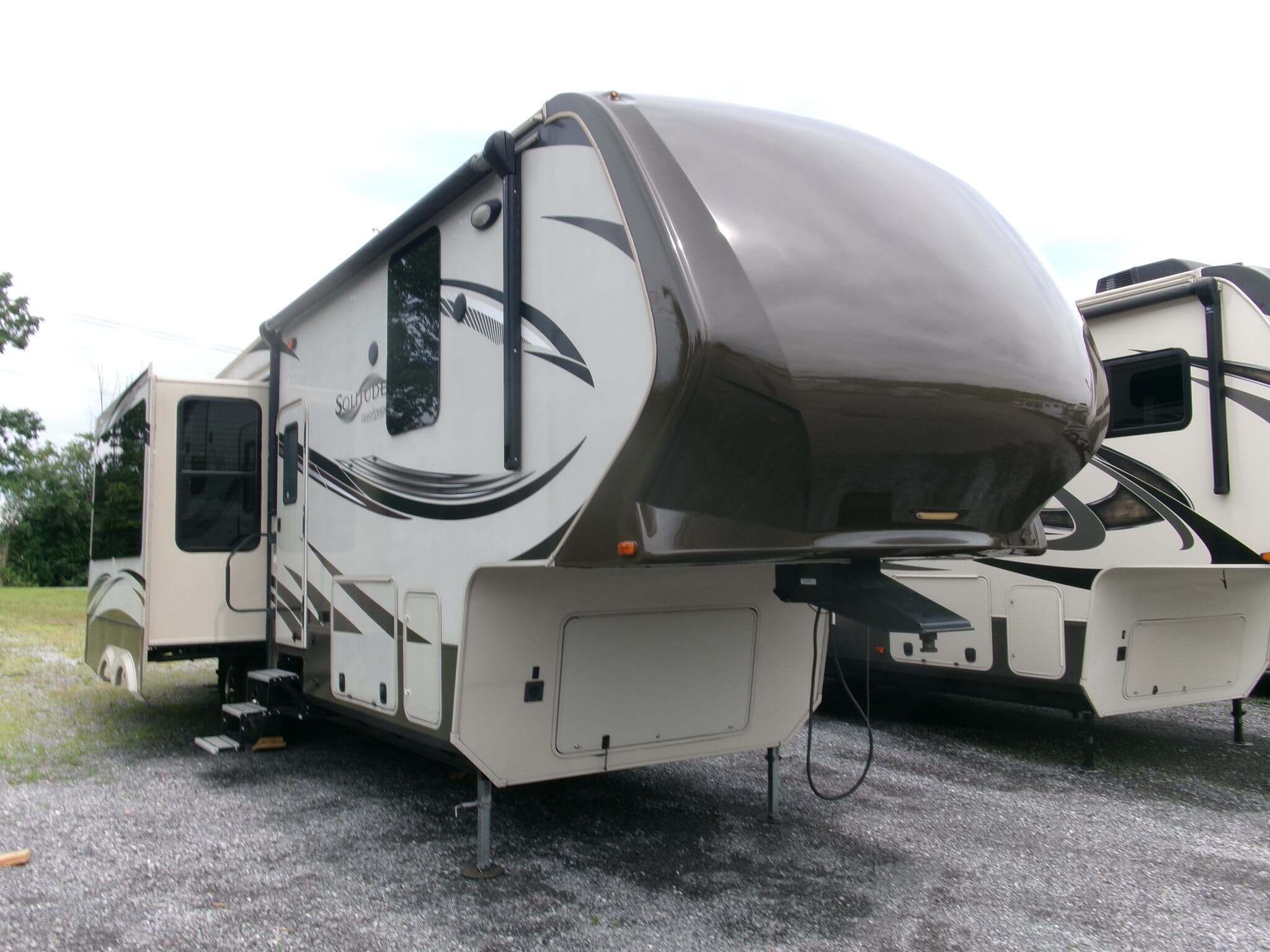 2015 Grand Design Solitude X-Series 320X in duncansville PA