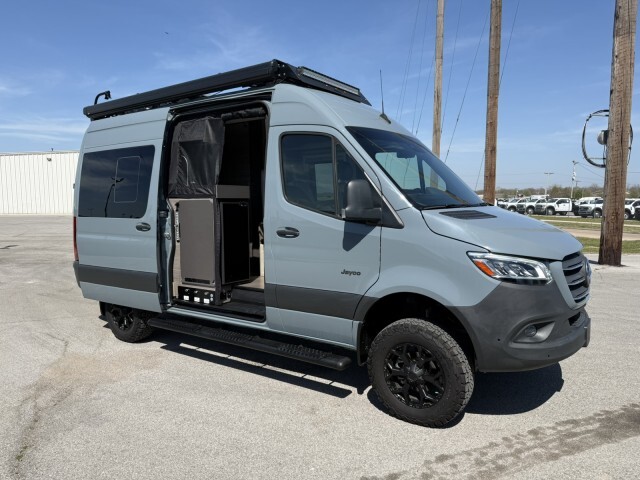2023 MERCEDES-BENZ SPRINTER 2500 2500 in Collinsville, OK