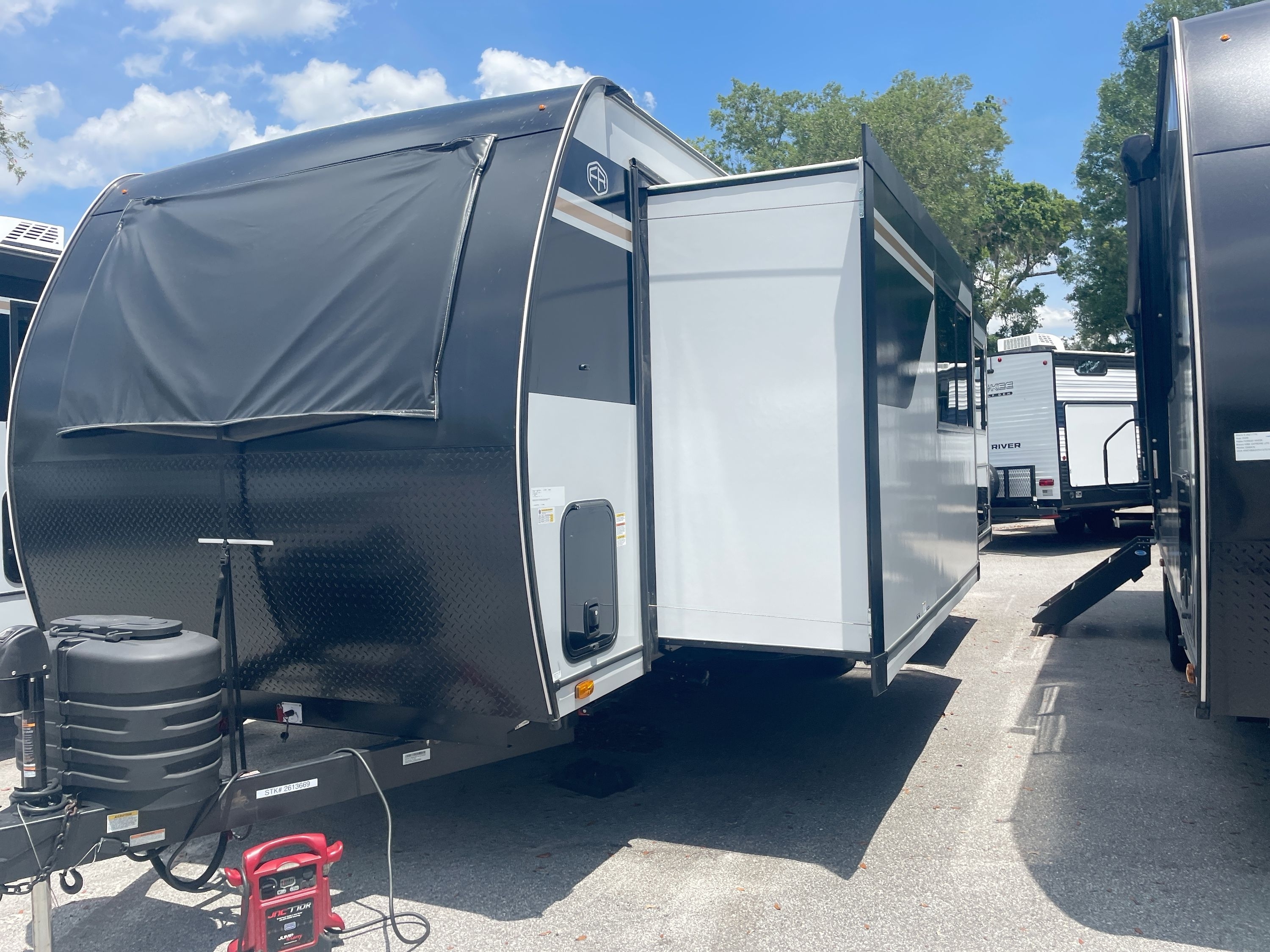 2026 Forest River VIBE EXTREME LITE 2500FIK in dover FL