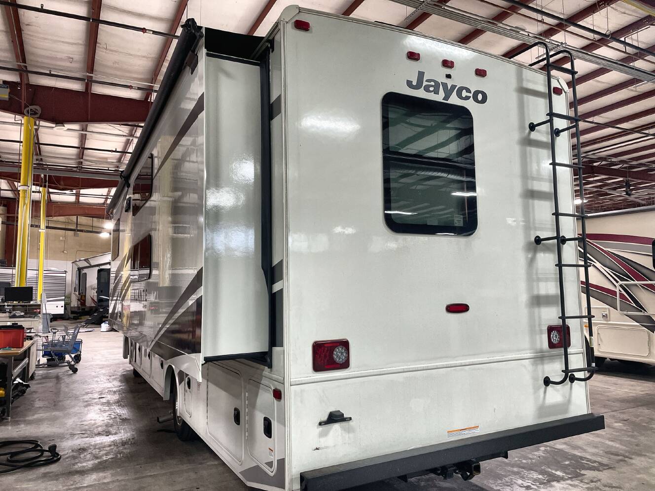 A photo of this 2024 Jayco ALANTE 29F
