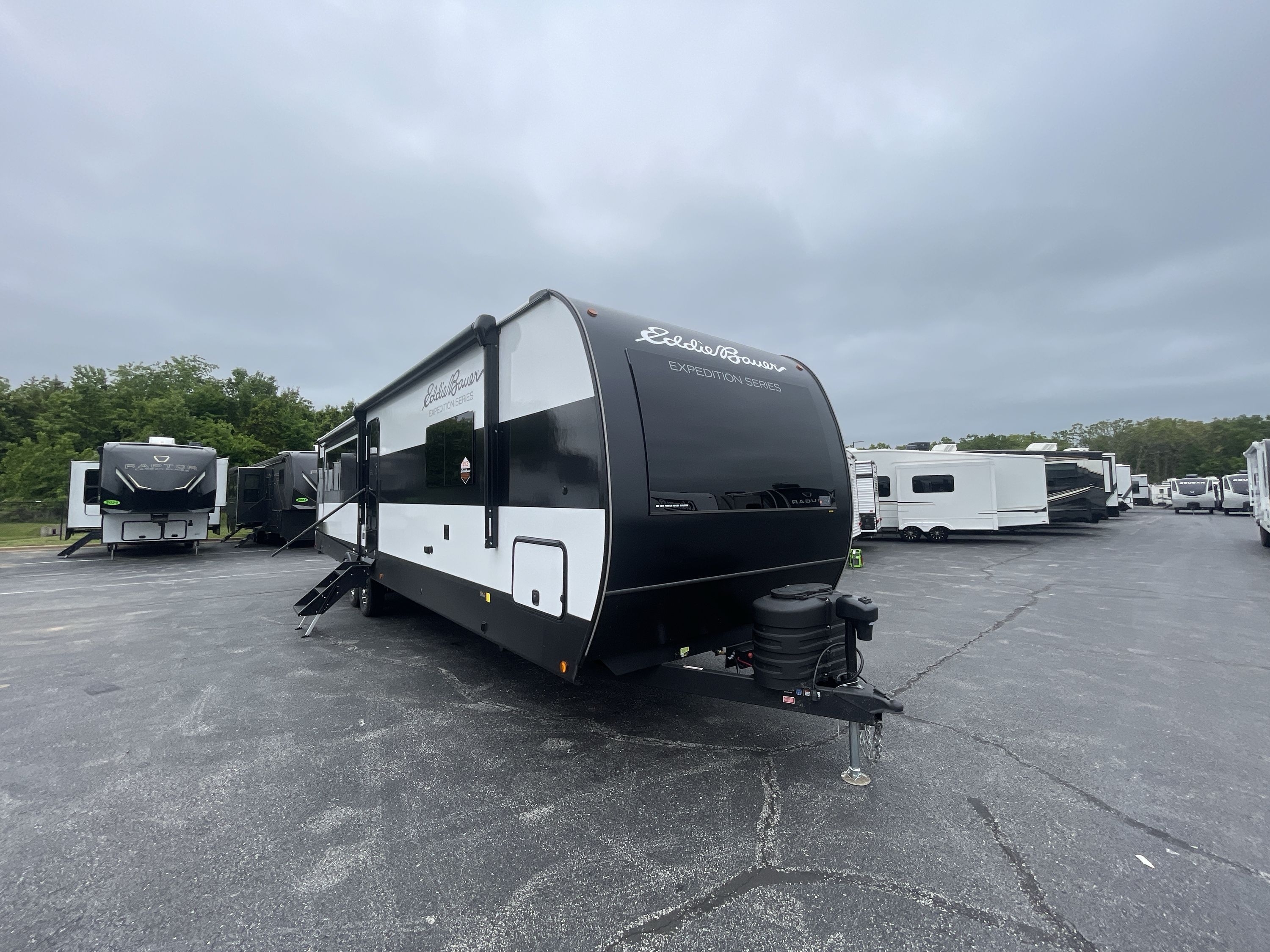 2026 Dutchmen EDDIE BAUER EXPEDITION 345RL in strafford MO