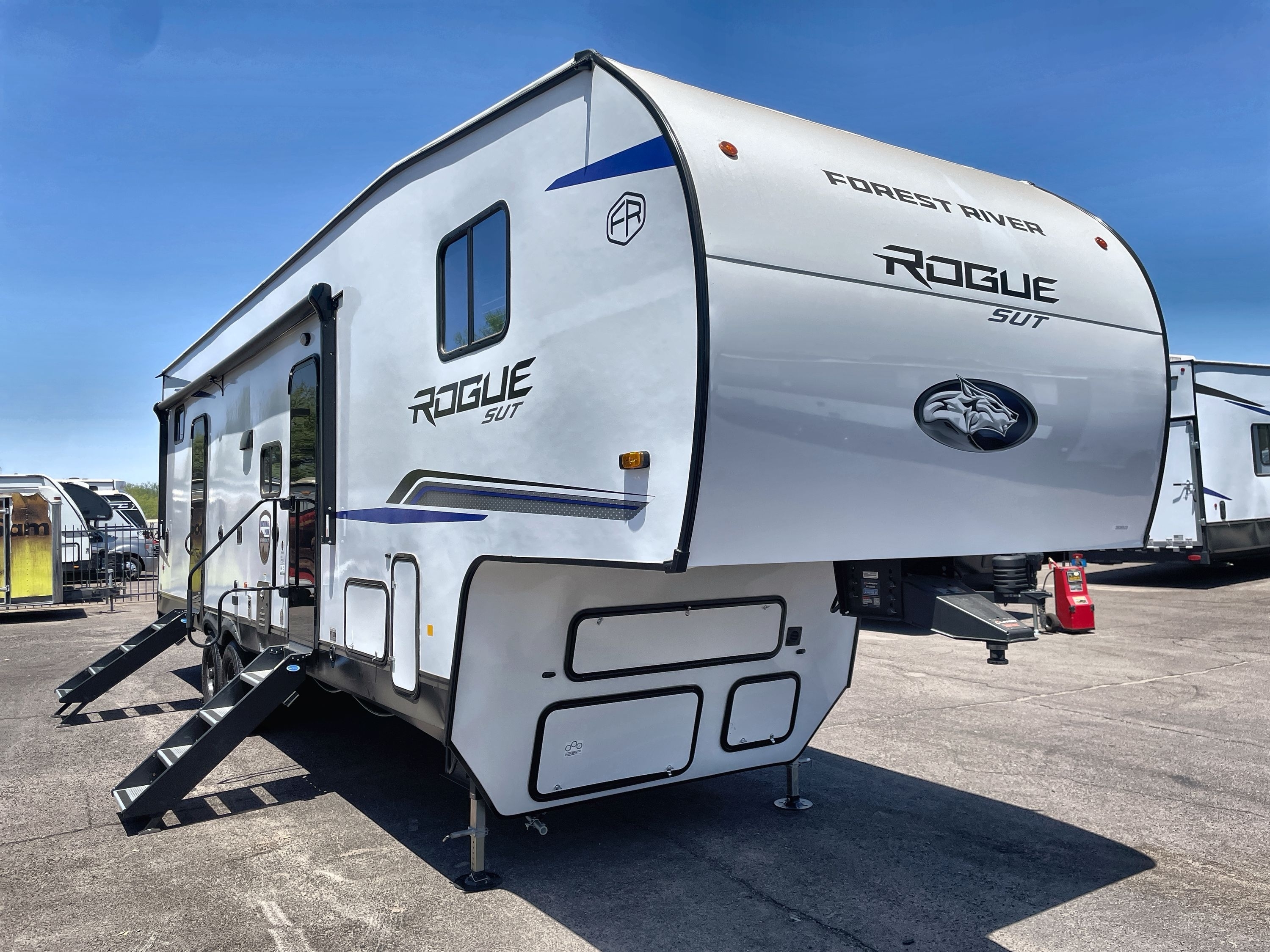 Forest River Vengeance Rogue Sut 323SUT RVs for sale - RV Trader