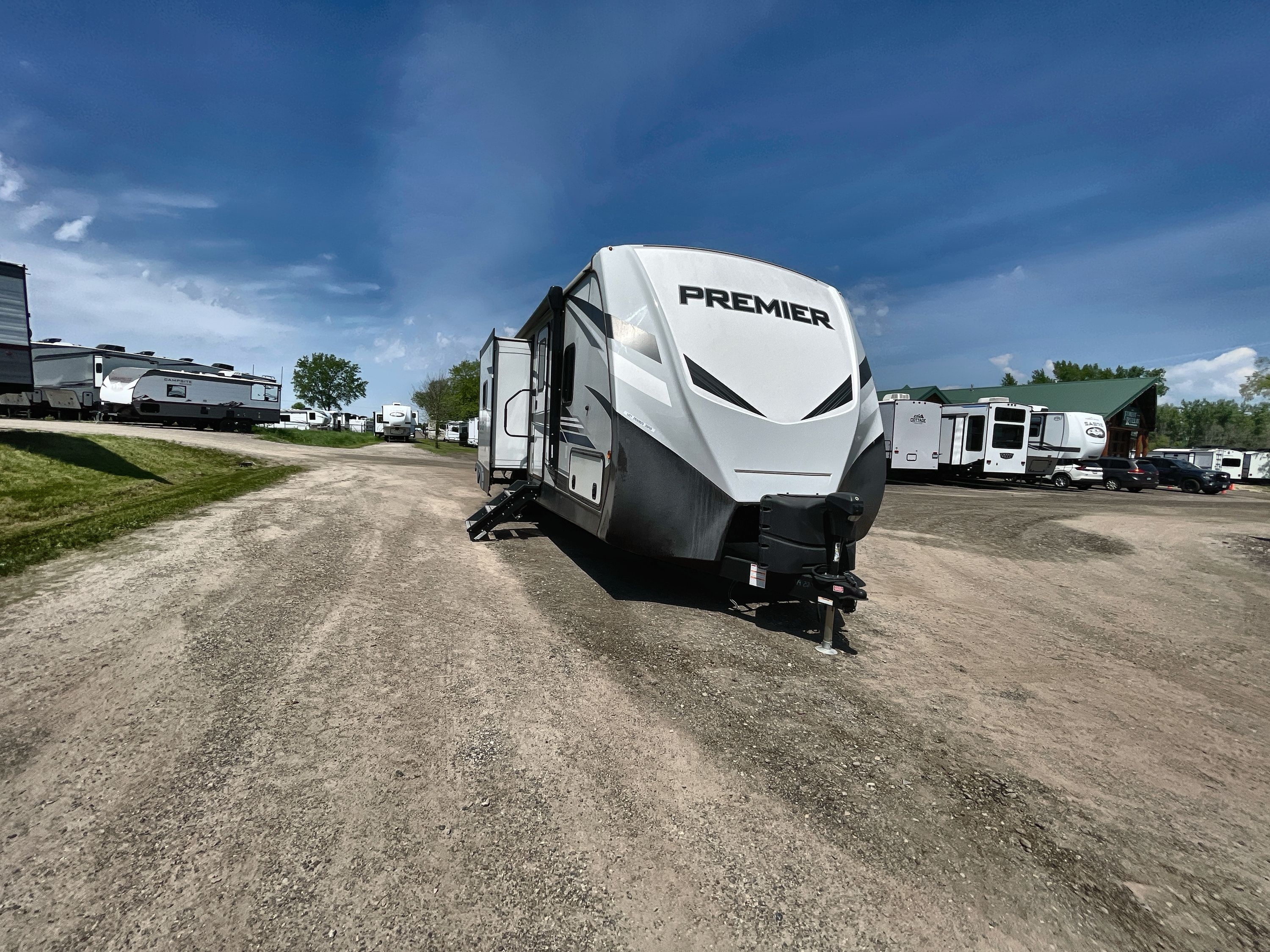 2021 Keystone PREMIER 26RB RV