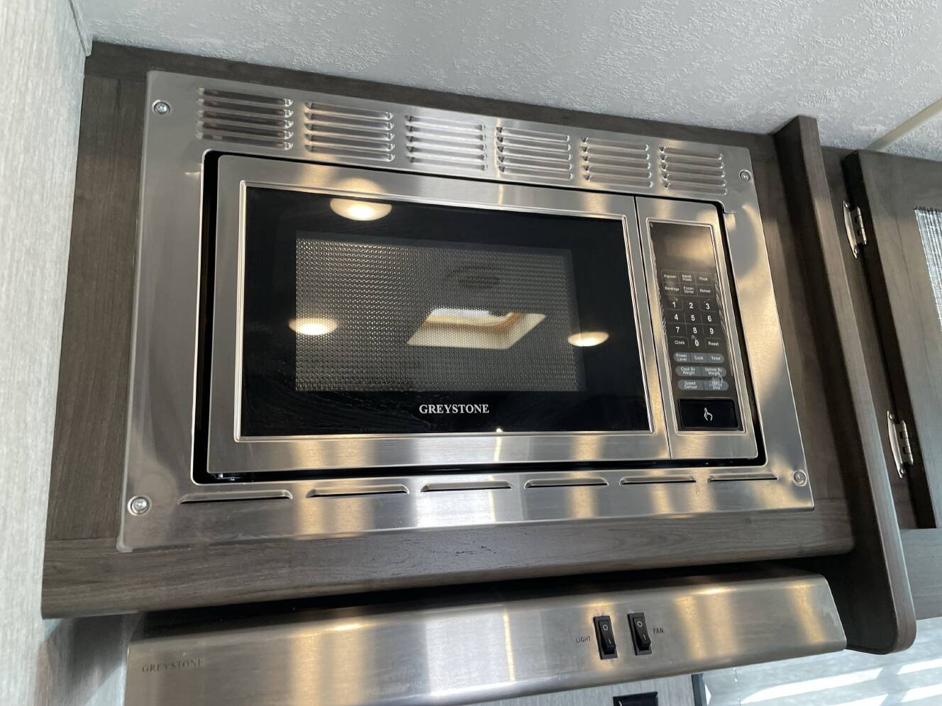 A photo of this 2022 Coachmen PURSUIT 31BH