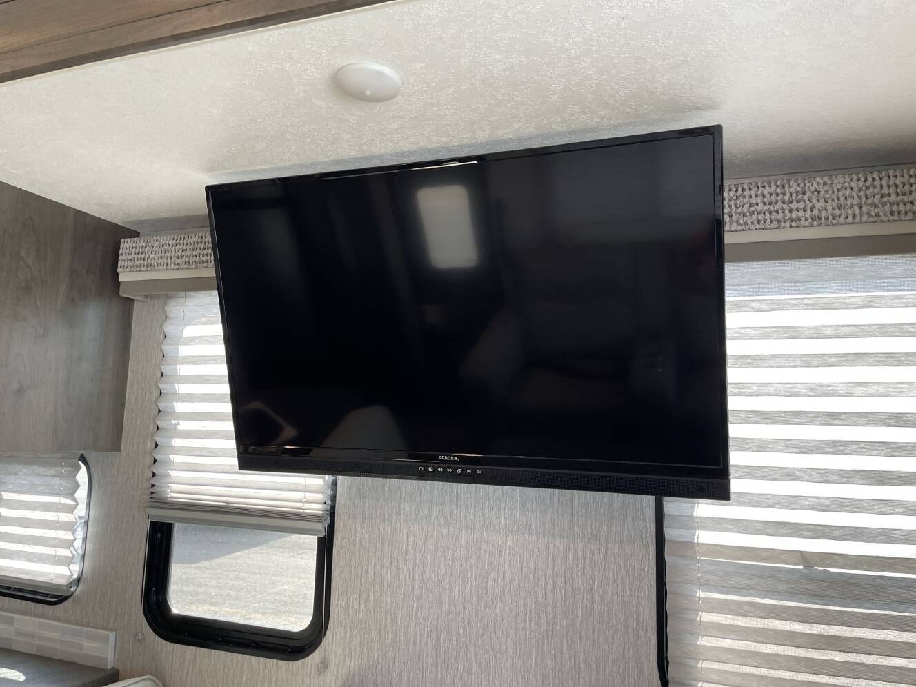 A photo of this 2022 Coachmen PURSUIT 31BH