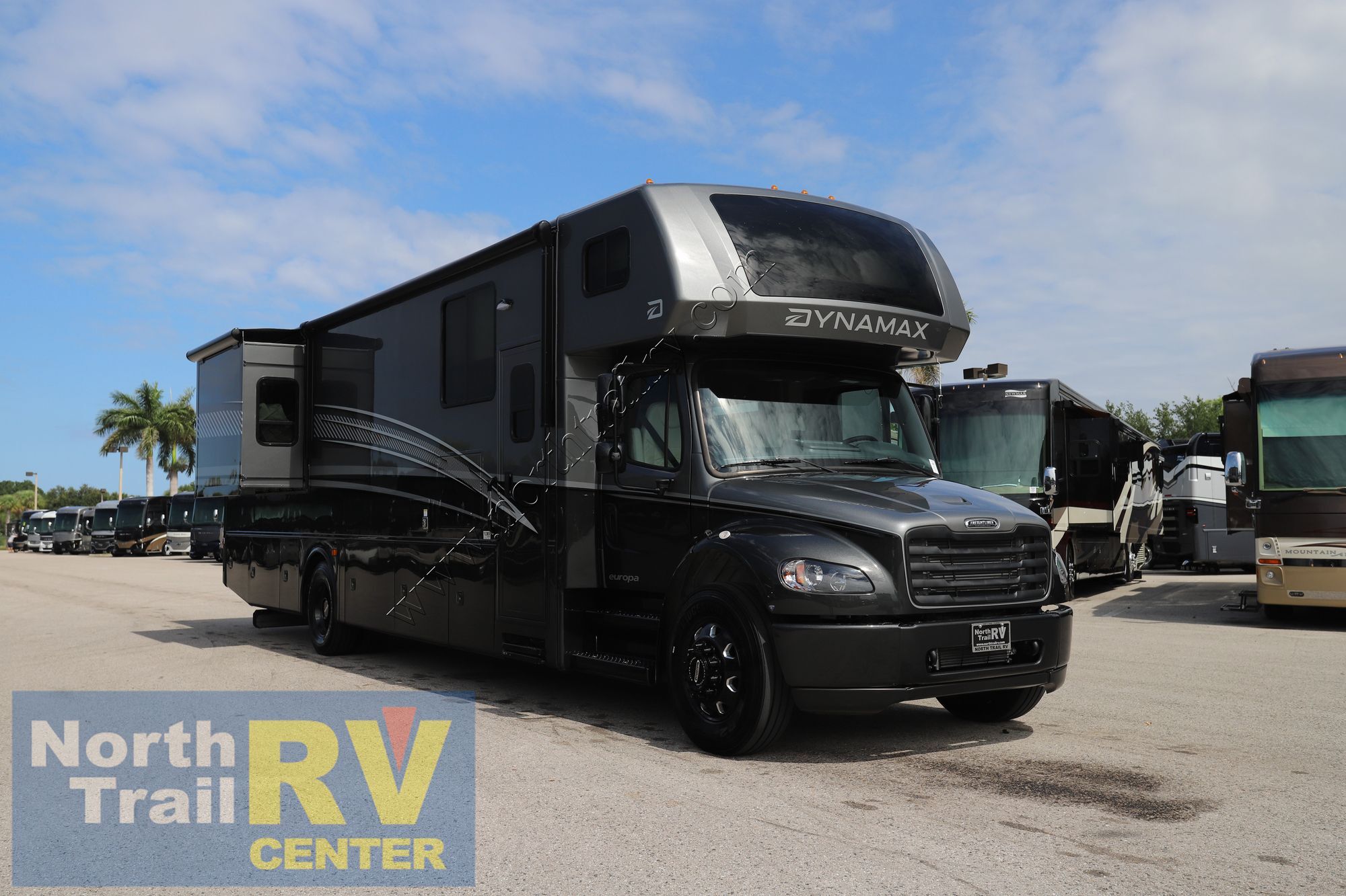 2026 Dynamax Europa 37CA RV