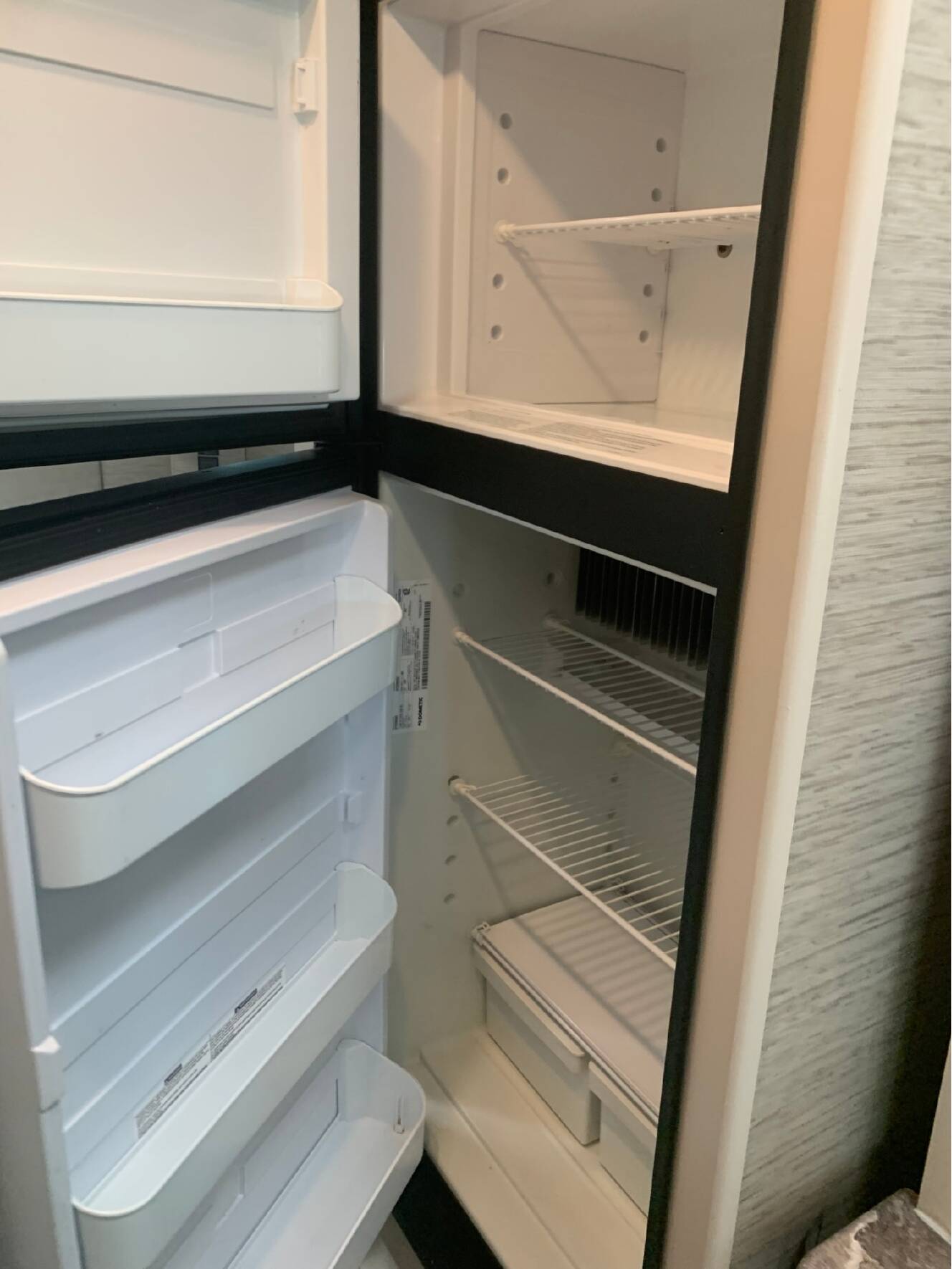 A photo of this 2023 Thor VEGAS 24.3
