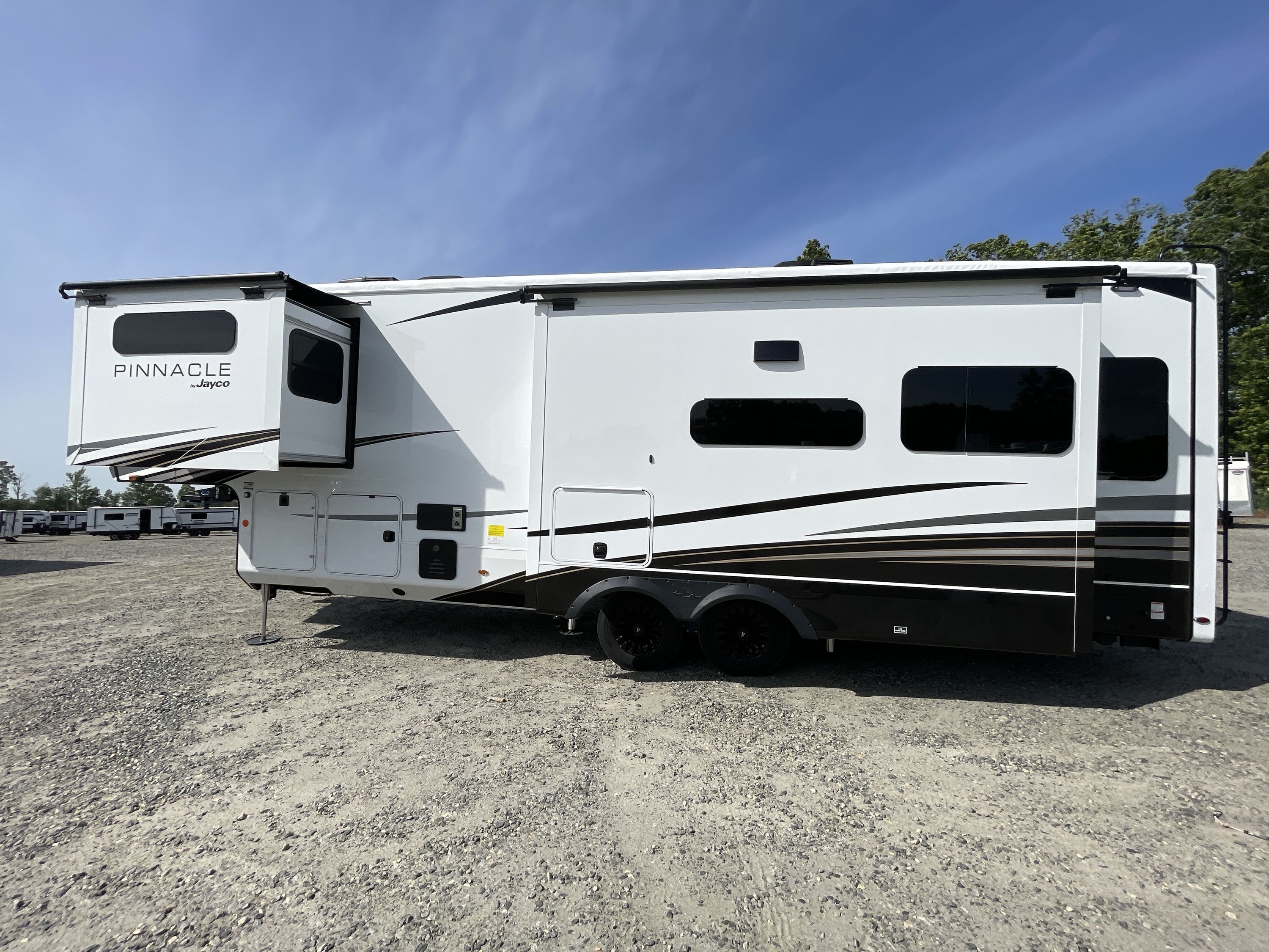 2026 Jayco PINNACLE 32RLTS in thornburg VA