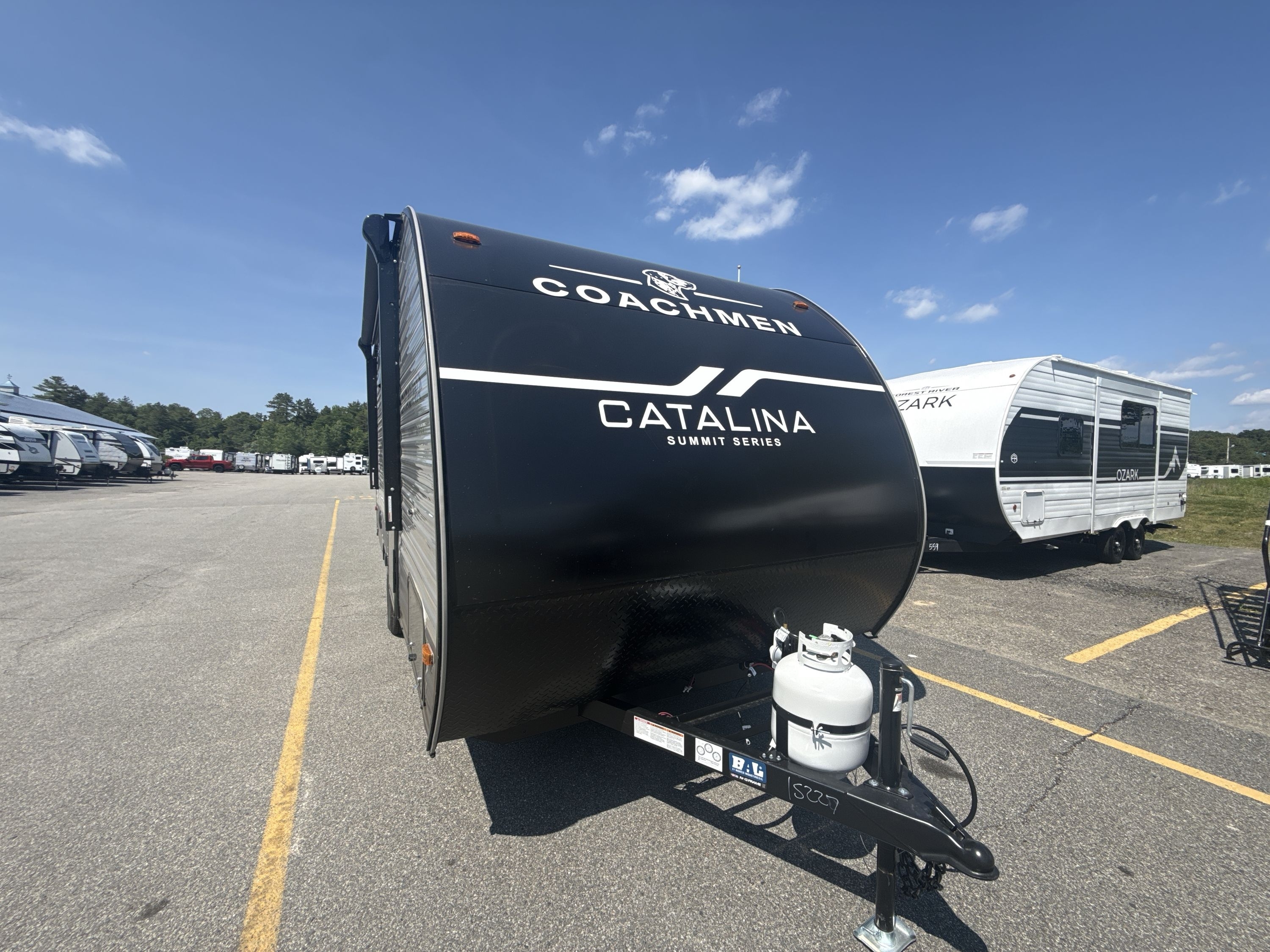 2027 Coachmen CATALINA SUMMIT 164BHX in uxbridge MA