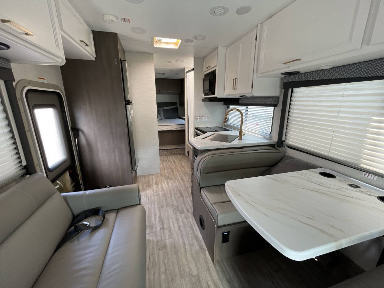 A photo of this 2024 Thor FOUR WINDS 28A