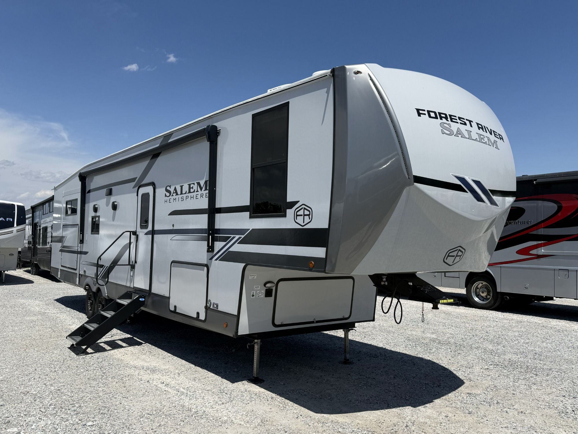 2026 Forest River SALEM HEMISPHERE 356QB RV