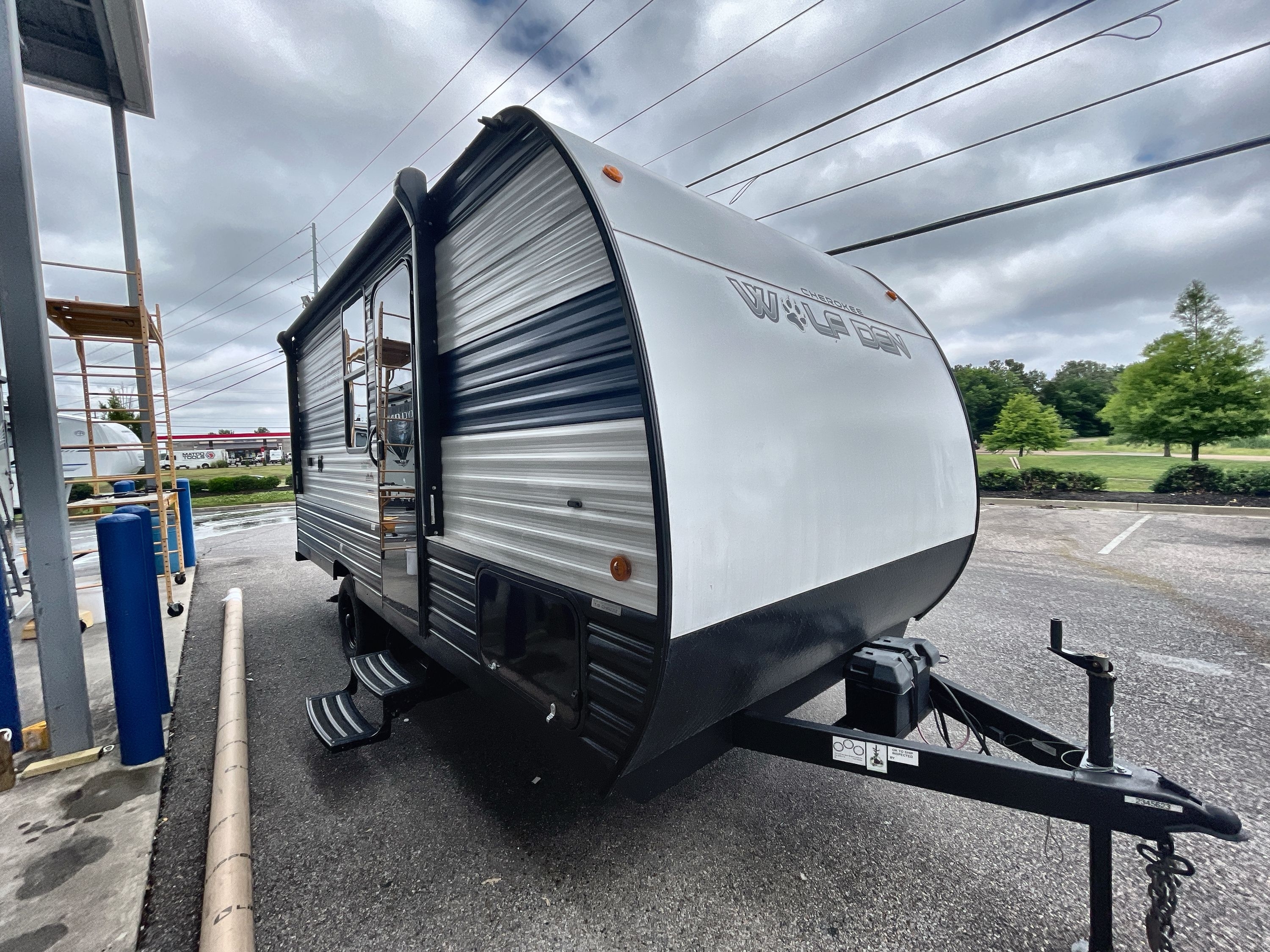 2024 Forest River WOLF DEN 16EV RV