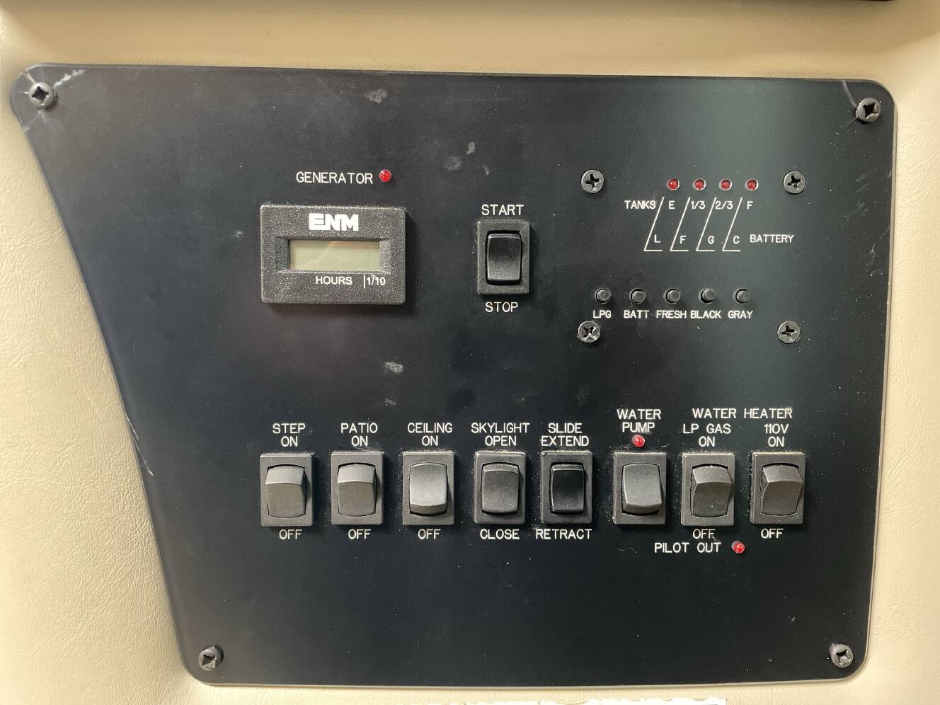 A photo of this 2015 Thor FOUR WINDS SIESTA 24ST