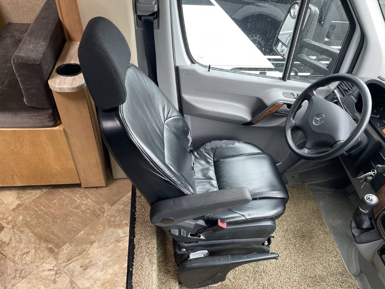 A photo of this 2015 Thor FOUR WINDS SIESTA 24ST