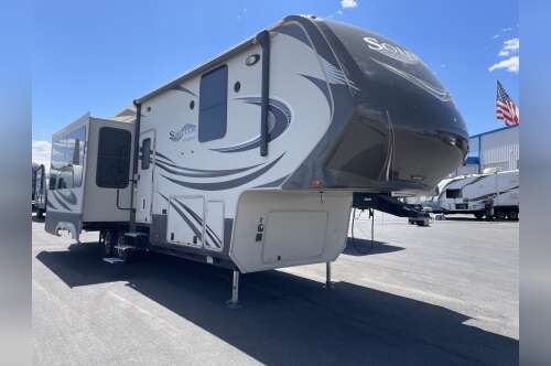 2016 Grand Design SOLITUDE 320X in st. george UT