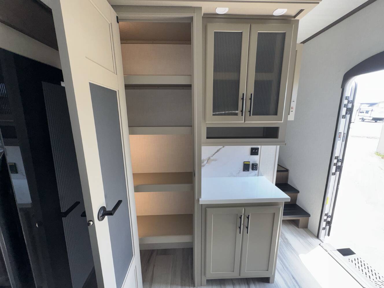A photo of this 2027 Keystone COUGAR 316RLS