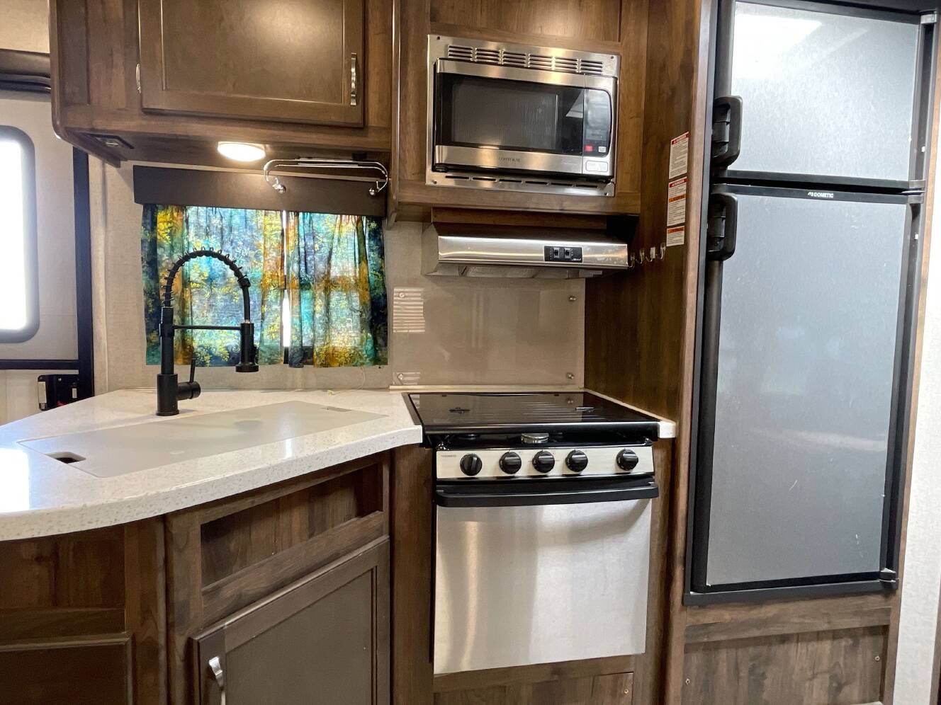 A photo of this 2018 Dutchmen AEROLITE 2423BH