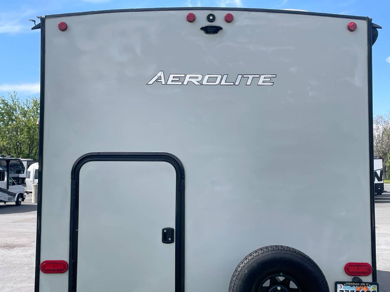 A photo of this 2018 Dutchmen AEROLITE 2423BH